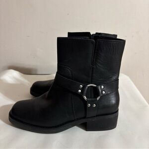Sole society leather boots size 8